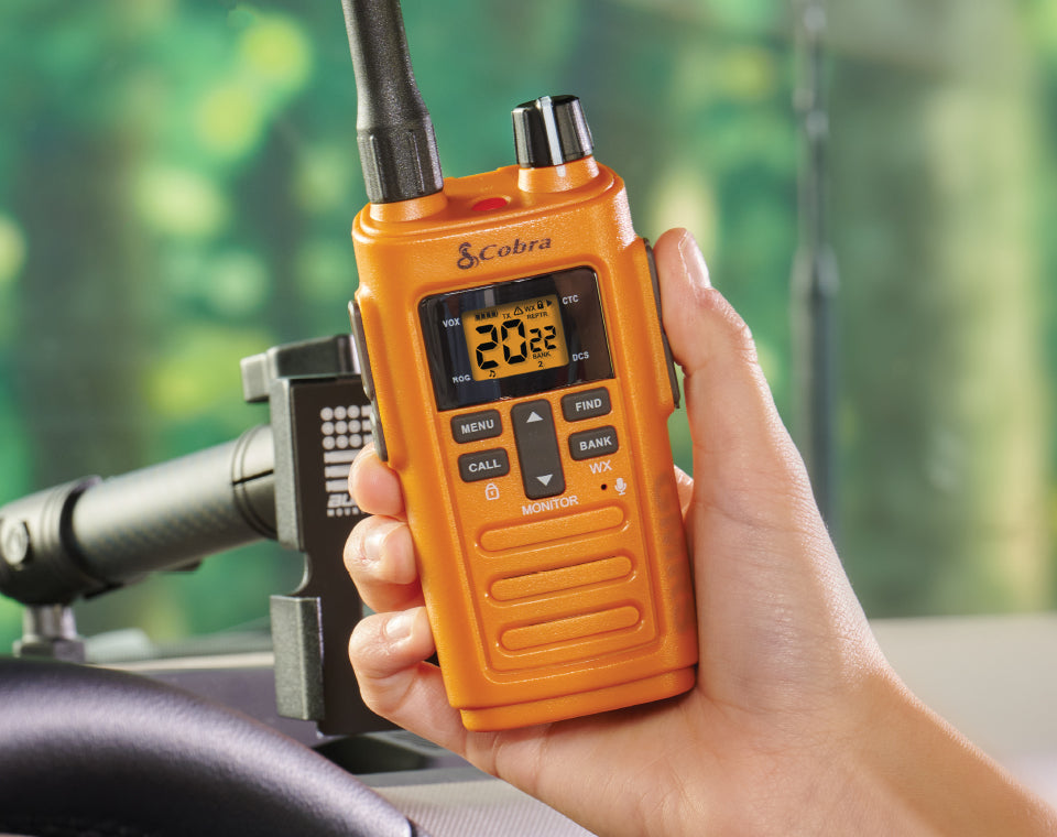 Handheld Cobra Trailblazer 250 GMRS Radio