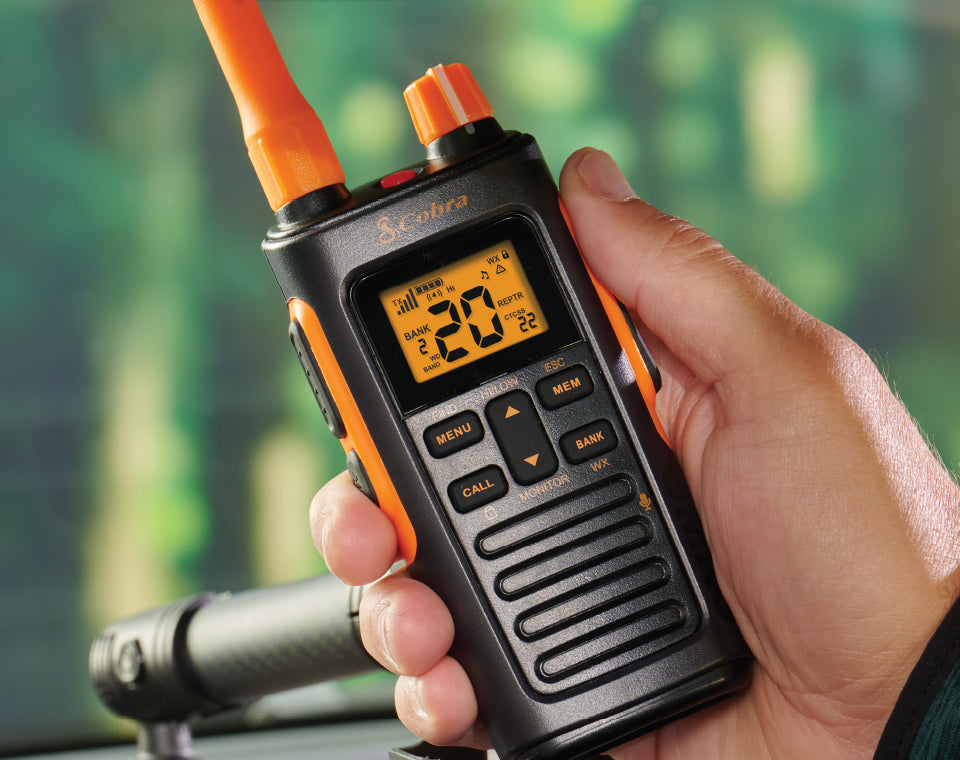 Handheld Cobra Trailblazer 450 GMRS radio